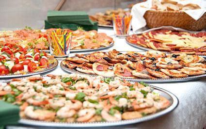 Finger Foods for a Wedding Reception | LoveToKnow