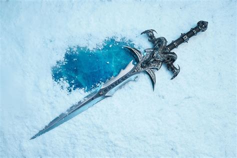 Official World of Warcraft Lich King Frostmourne Sword Replica Lays ...