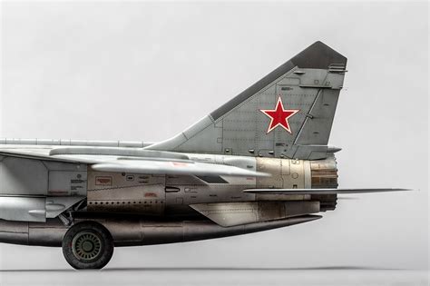 Mig-25RBT "Foxbat" - Model Aces