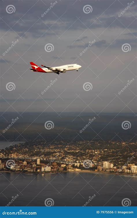 Flying Kangaroo editorial photo. Image of arrival, panoramic - 7975556