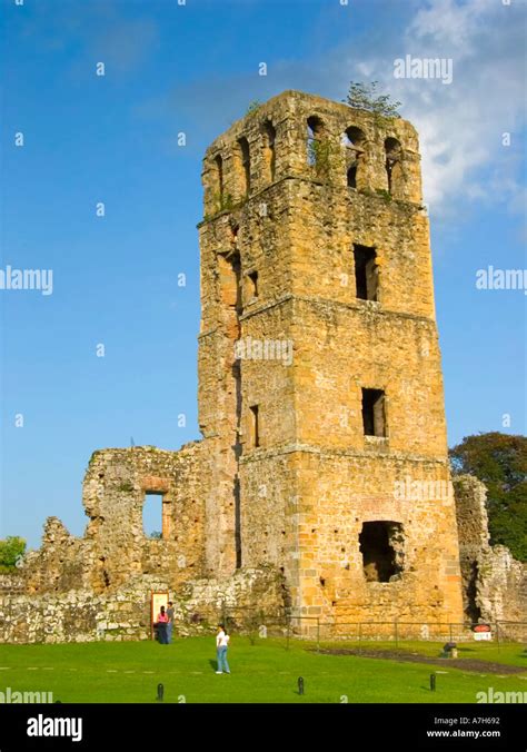 Ruins of old tower at panama viejo hi-res stock photography and images - Alamy