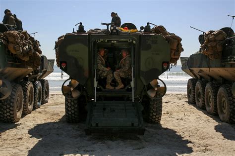 US Marine Corps holds first platoon-level ACV exercise with embarked troops