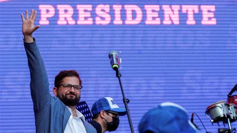 Chile turns leftward with election of its youngest-ever president — RT ...