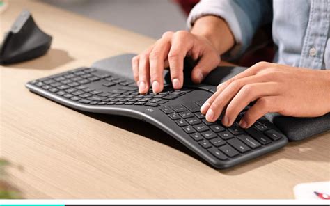 Logitech Ergo K860 Wireless Ergonomic Keyboard - Graphics Unleashed