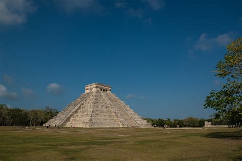 Pyramid of Kukulkan, Chichen Itza, Yucatan, Mexico - Travel Past 50