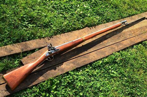 British Brown Bess 1722 Land Pattern Flintlock Musket Bayonet - Rifle - Replica | eBay