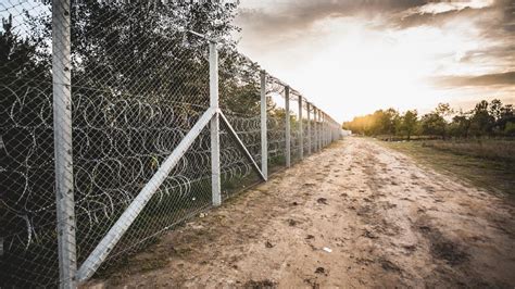 Hungary/Serbia Border - The fence was built in 2015 after migrant ...