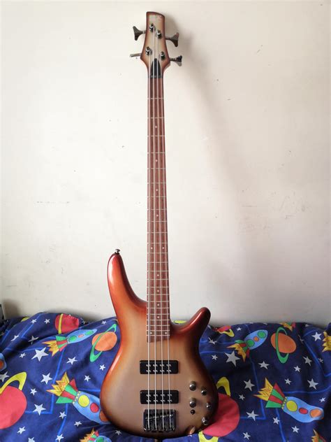 My first bass, an Ibanez SR300E. Any thoughts on the burst colours? : r/Ibanez