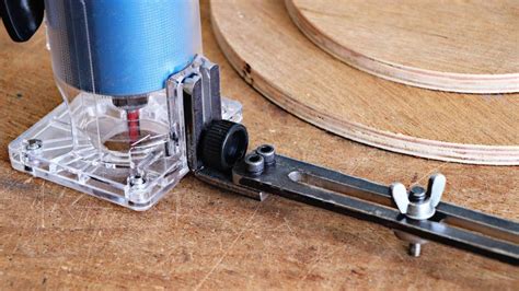 How To Make Circle Cutting Jig For Trim Router || Adjustable Circle ...