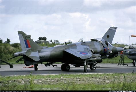 Hawker Siddeley Harrier GR3 - UK - Air Force | Aviation Photo #2564768 | Airliners.net