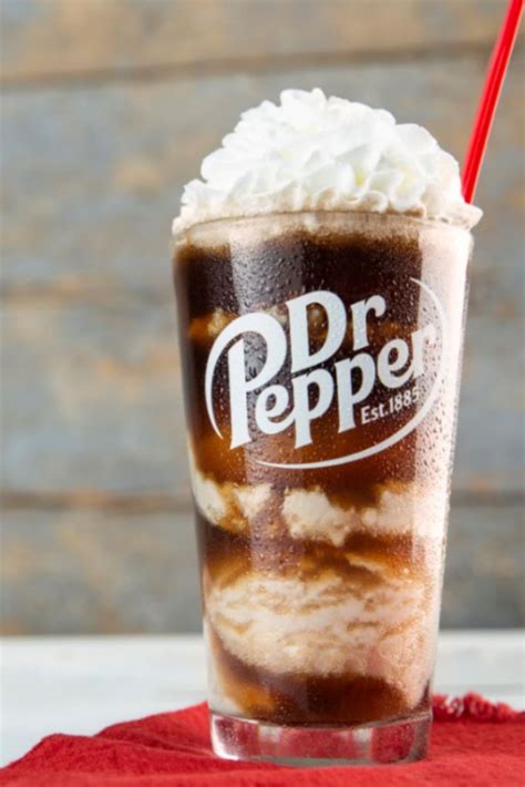 Dr Pepper Ice Cream Float / Dr Pepper Vanilla Float Blended Floats The Tiptoe Fairy - Darling Sayang