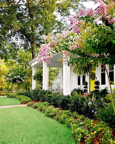 America's Best Front Yard Finalists