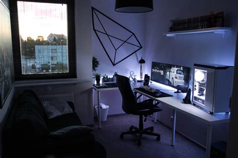 BLACK & WHITE OFFICE / BUILD • /r/battlestations | Small game rooms, Room setup, Bedroom setup