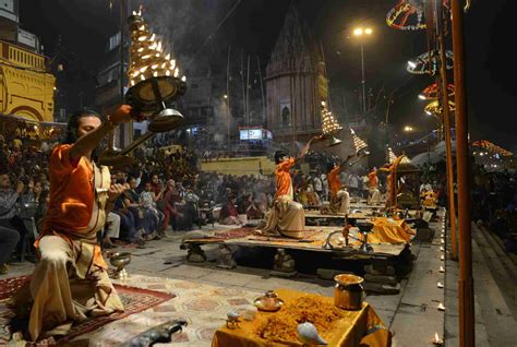 Ganga Aarti in India: Rishikesh, Haridwar, and Varanasi