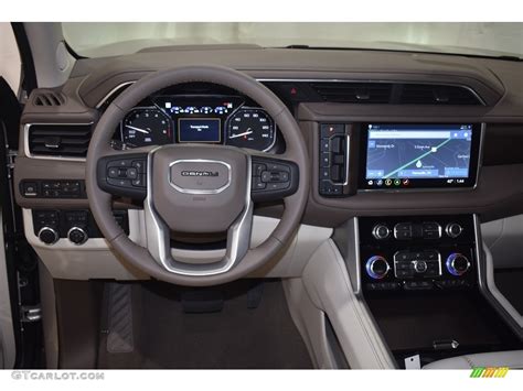 2021 GMC Yukon Denali 4WD Teak/­Light Shale Dashboard Photo #140247029 ...