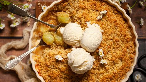 Gooseberry crumble | Dessert Recipes | GoodTo