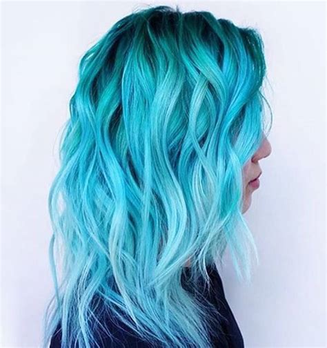 50 Fun Blue Hair Ideas to Become More Adventurous in 2020