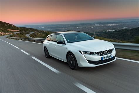 photo PEUGEOT 508 SW Hybrid 225 e-EAT8 break 2020 - Motorlegend.com