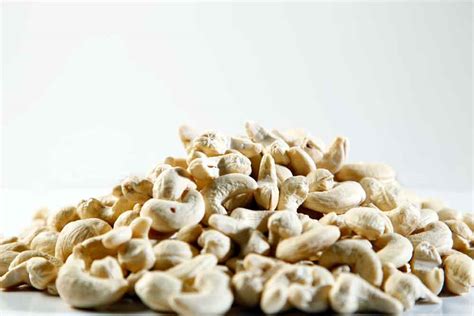 Cashew Kernels | M.A.M Trading Corporation.