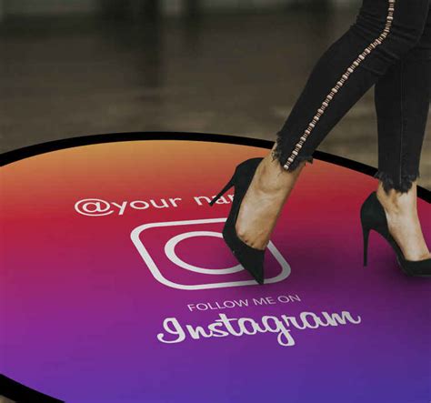 Personalised follow me on Instagram personalised vinyl rug - TenStickers