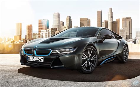 Get UpToDate: BMW i8 2015 : Hybrid Eco-Friendly Sports Car