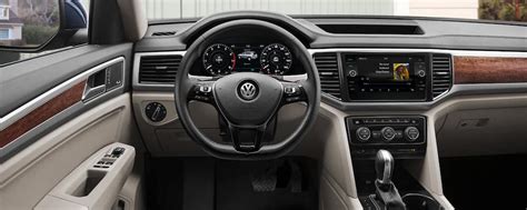 Explore the 2019 Volkswagen Atlas Interior | Third-Row SUV Arlington