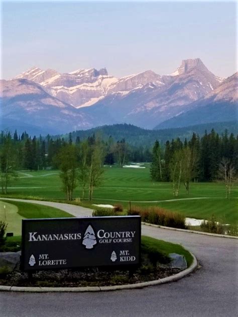 Staying at the Kananaskis Mountain Lodge - Sue's Juice