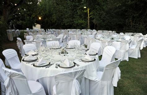 Round Tables for a Wedding Banquet Stock Photo - Image of outdoor, places: 103393208