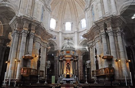 Guided tour of Cadiz Cathedral - Tourswalking