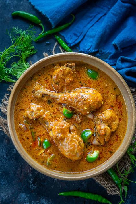 Kadai Chicken Recipe (Step by Step) - Whiskaffair