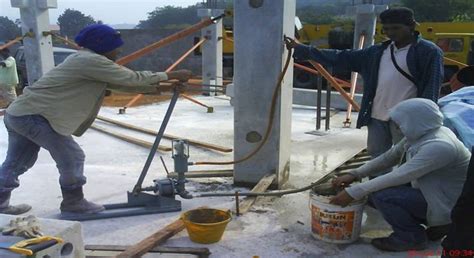 Precast Column Installation – Teraju Construction