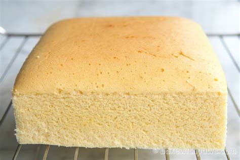 BUTTER CHIFFON CAKE - BAKE WITH PAWS