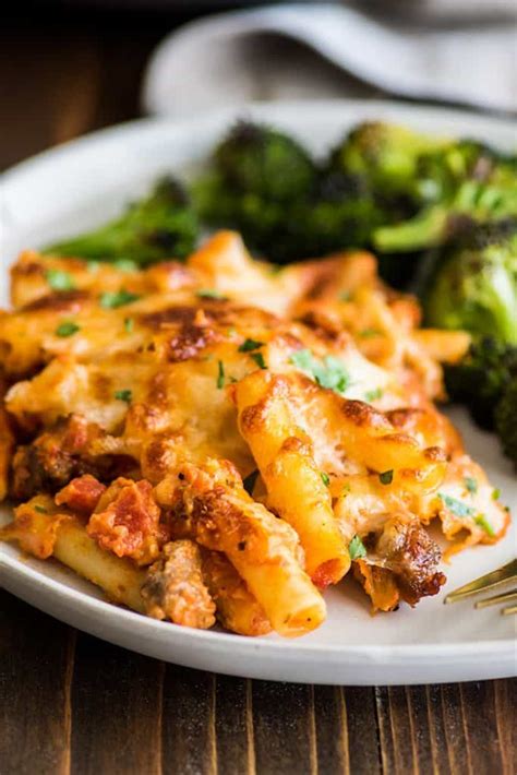 Easy Baked Ziti Recipe - Baking Mischief