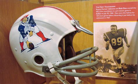 A Small Gallery of Vintage Football Helmets - Finding Nostalgia