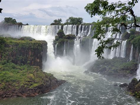 Iguazu Falls Tips: A Perfect One Day at the Incredible Waterfalls ...