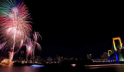 Odaiba Rainbow Fireworks, Early–Late Dec 2021, 2021 | Tokyo Cheapo