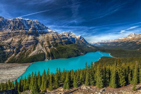 10 Stunning Lakes That Will Make You Want To Visit Canada In A Hurry ...