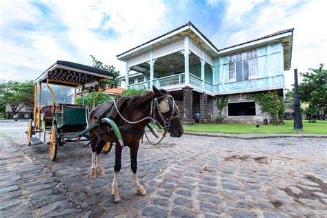 Las Casas Filipinas de Acuzar | Private Heritage Tour in Bataan