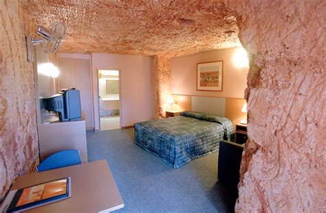 Desert Cave Hotel | Access Advisor