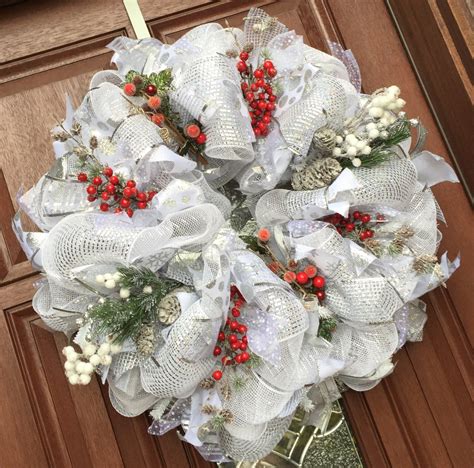 Deco mesh Christmas Wreath White Silver by WhatsOnYourDoor