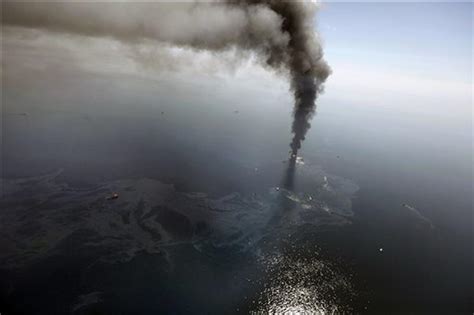 Louisiana Oil Rig Explosion - Photo 25 - CBS News