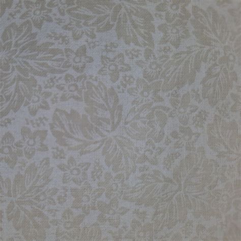 VTG Cotton Fabric 44" X 55" Beige White Floral Leaves Print Sewing Quilting | eBay