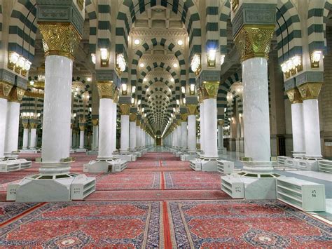 masjid-nabawi-dalam2 – SMAIT IHSANUL FIKRI MUNGKID