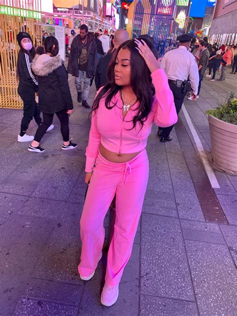 Y2K outfits , & inspo #y2k #sweatsuit #euphoria #aestheticoutfits #blackgirlfashion #timesquare ...