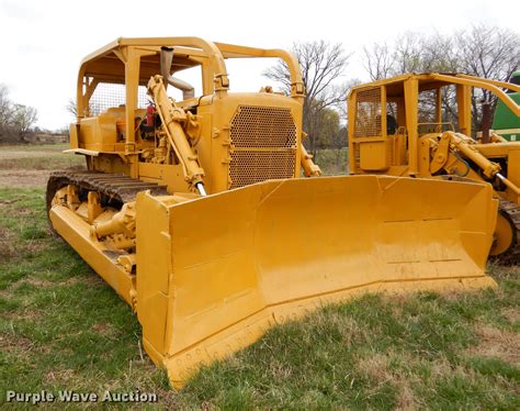 1971 Caterpillar D8 dozer in Parsons, KS | Item EJ9953 sold | Purple Wave