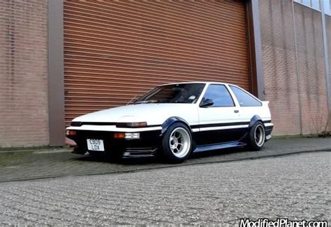 1986 Toyota Sprinter Trueno with 15" x 10" Hayashi Street Wheels