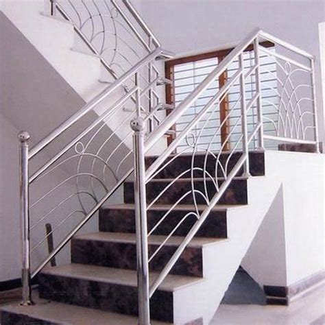 Panel Stainless Steel Railings, Mounting Type: Floor, Mounted: Flooring ...