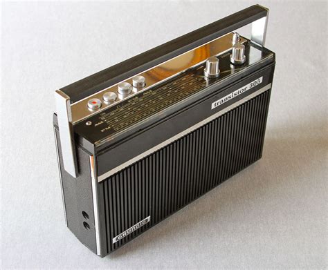 GRUNDIG TRANSISTOR 305 - Radio Retro