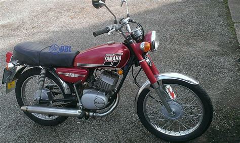 Yamaha RS125 Small Size 2-Stroke Bike - Yamaha Old Bikes List