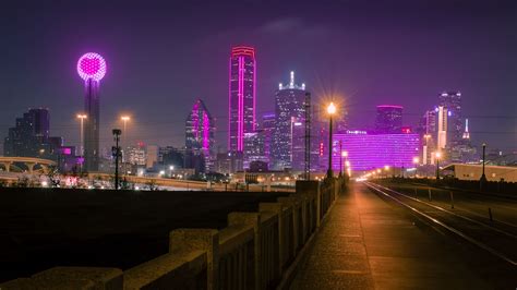 Dallas Texas Skyline on Valentines. #ValentinesDay #DallasSkyline # ...